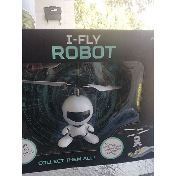 Braha i-Fly Helicopter Robot Infrared Sensor Hover Technology White/Blue New - Picture 1 of 2